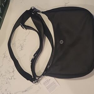Lululemon City Essentials Shoulder Bag